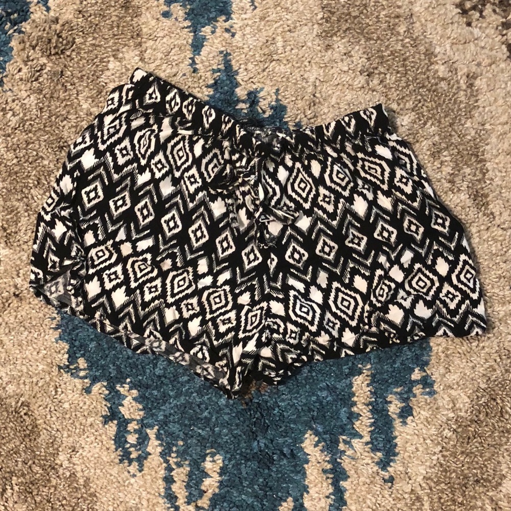 Black & White Aztec patterned Shorts